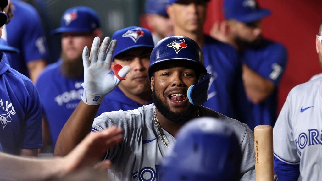 Vladimir-Guerrero-Jr.-Toronto-Blue-Jays-2-aspect-ratio-16-9