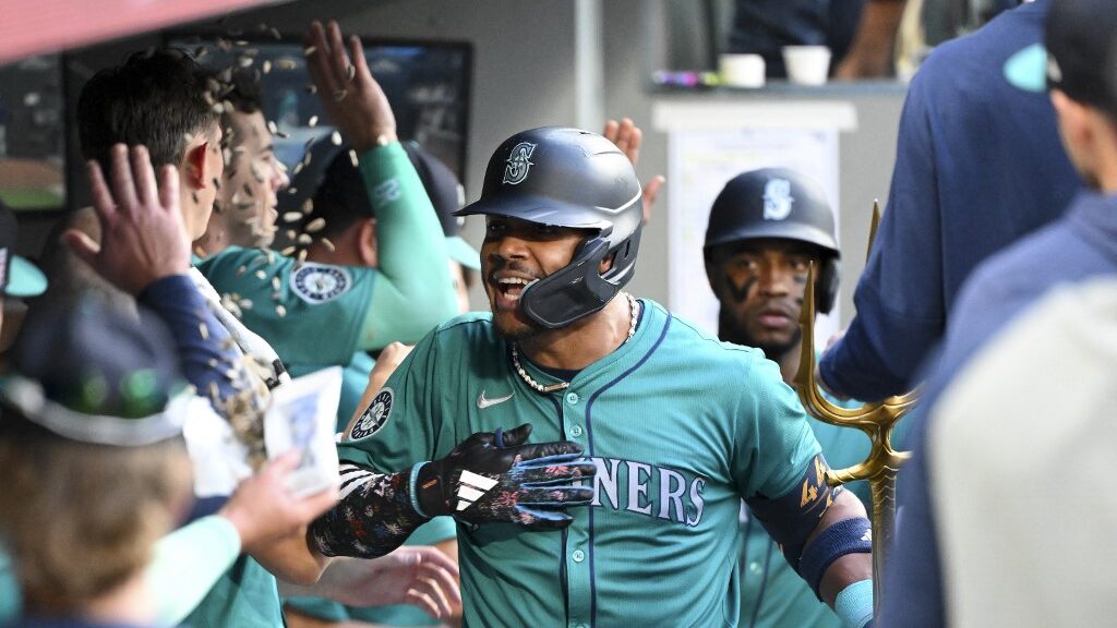 Julio-Rodriguez-Seattle-Mariners-3-aspect-ratio-16-9