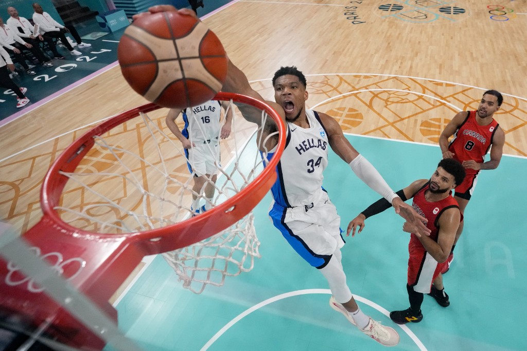 Giannis Antetokounmpo BASKETBALL-OLY-PARIS-2024-GRE-CAN