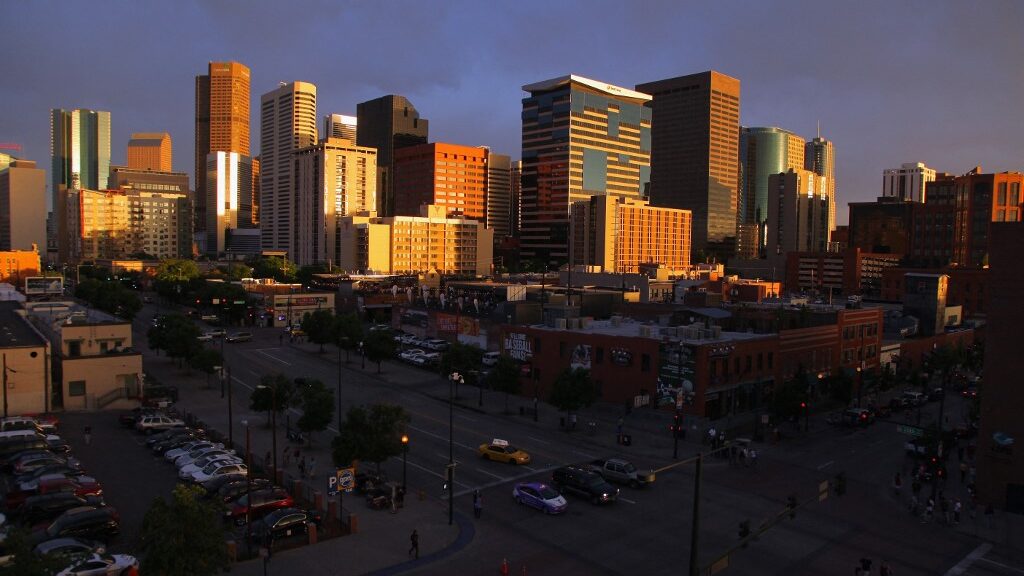 Denver-Colorado-Skyline-aspect-ratio-16-9