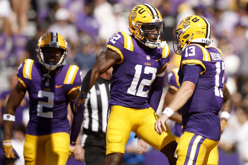 Kyle Parker / Garrett Nussmeier - UCLA v LSU