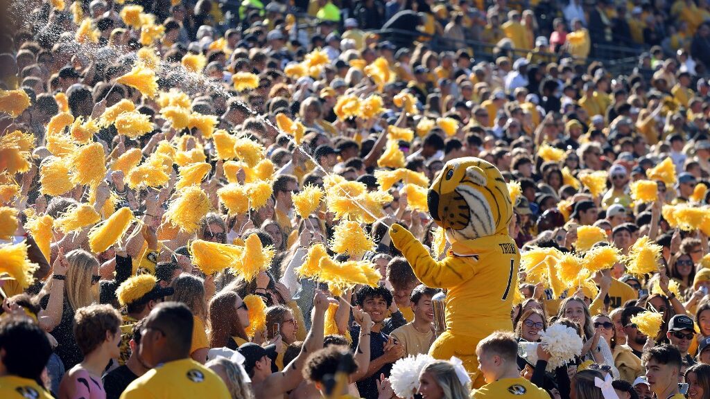 truman-the-missouri-tigers-mascot-aspect-ratio-16-9