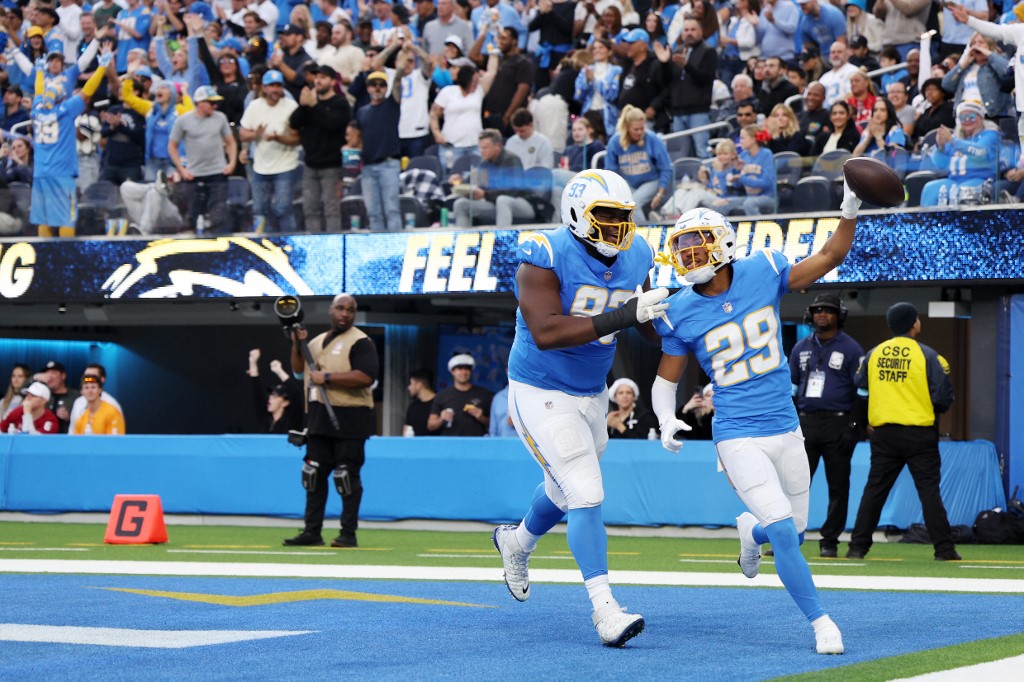 Otito Ogbonnia Los Angeles Chargers