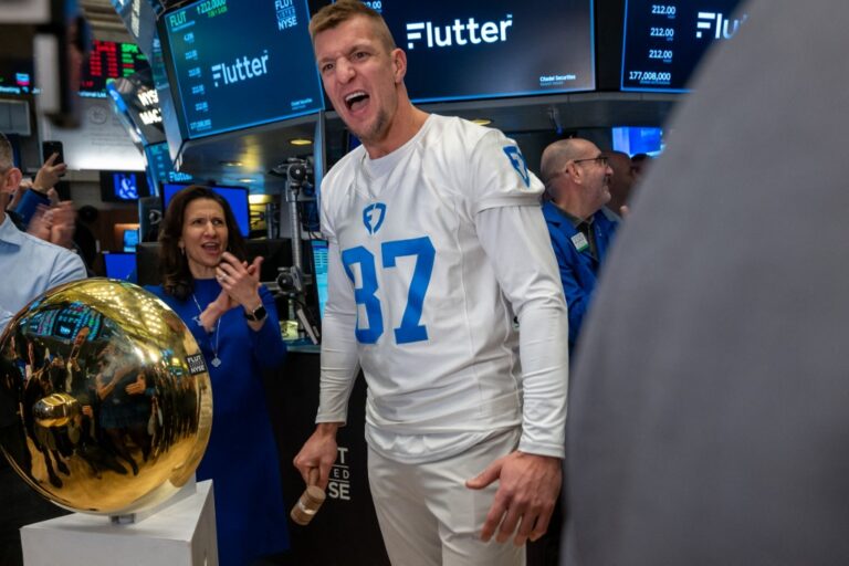 gronk super bowl kick odds