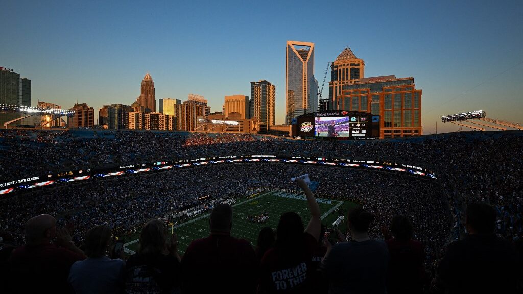 Bank-of-America-Stadium-aspect-ratio-16-9