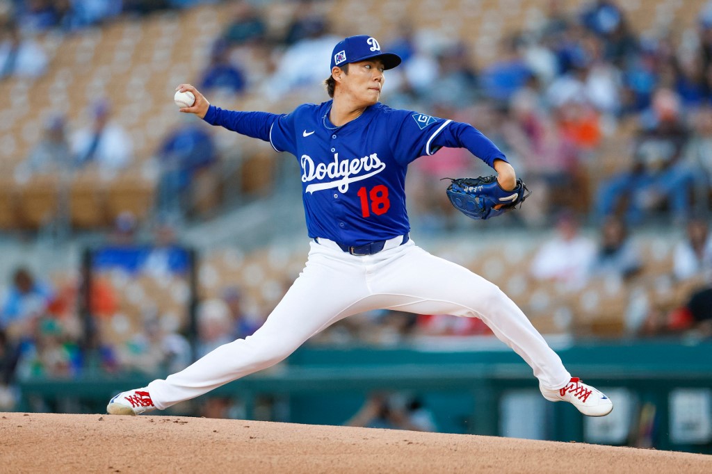 Cincinnati Reds v Los Angeles Dodgers