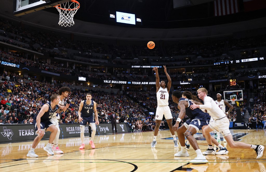 Yale v Texas A&M