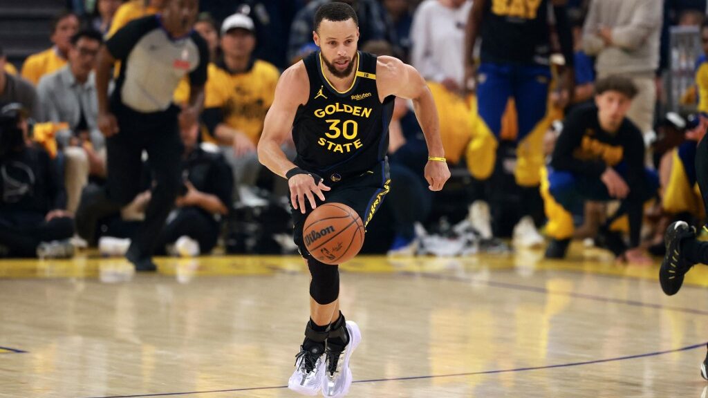 Stephen-Curry-4-aspect-ratio-16-9