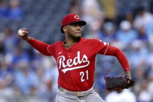 Cincinnati Reds v Kansas City Royals