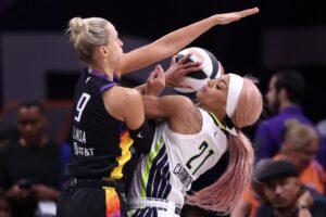 Kitija Laksa Phoenix Mercury