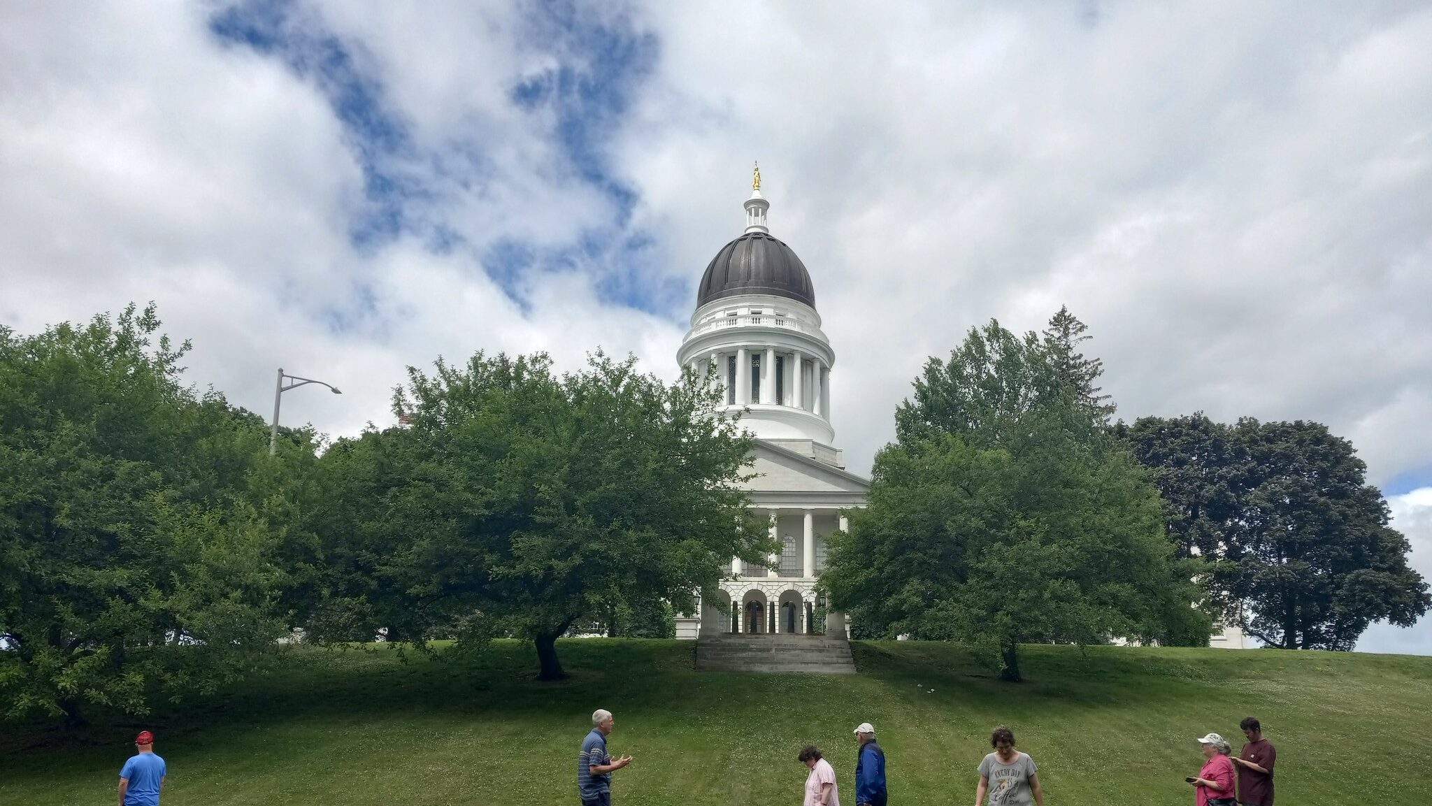 augusta-capitol-park-in-maine-aspect-ratio-16-9