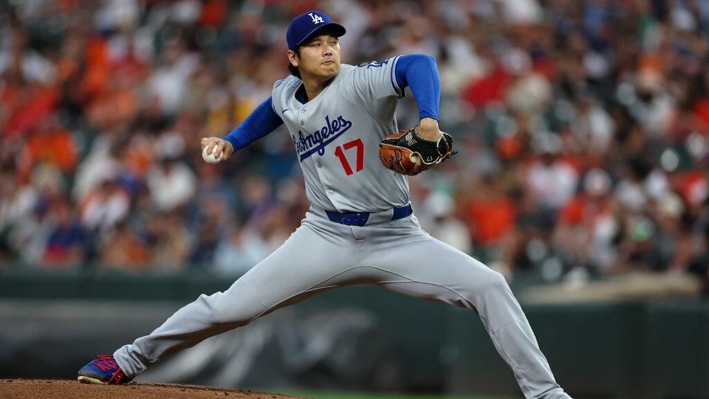 Shohei-Ohtani-Los-Angeles-Dodgers-12-aspect-ratio-16-9