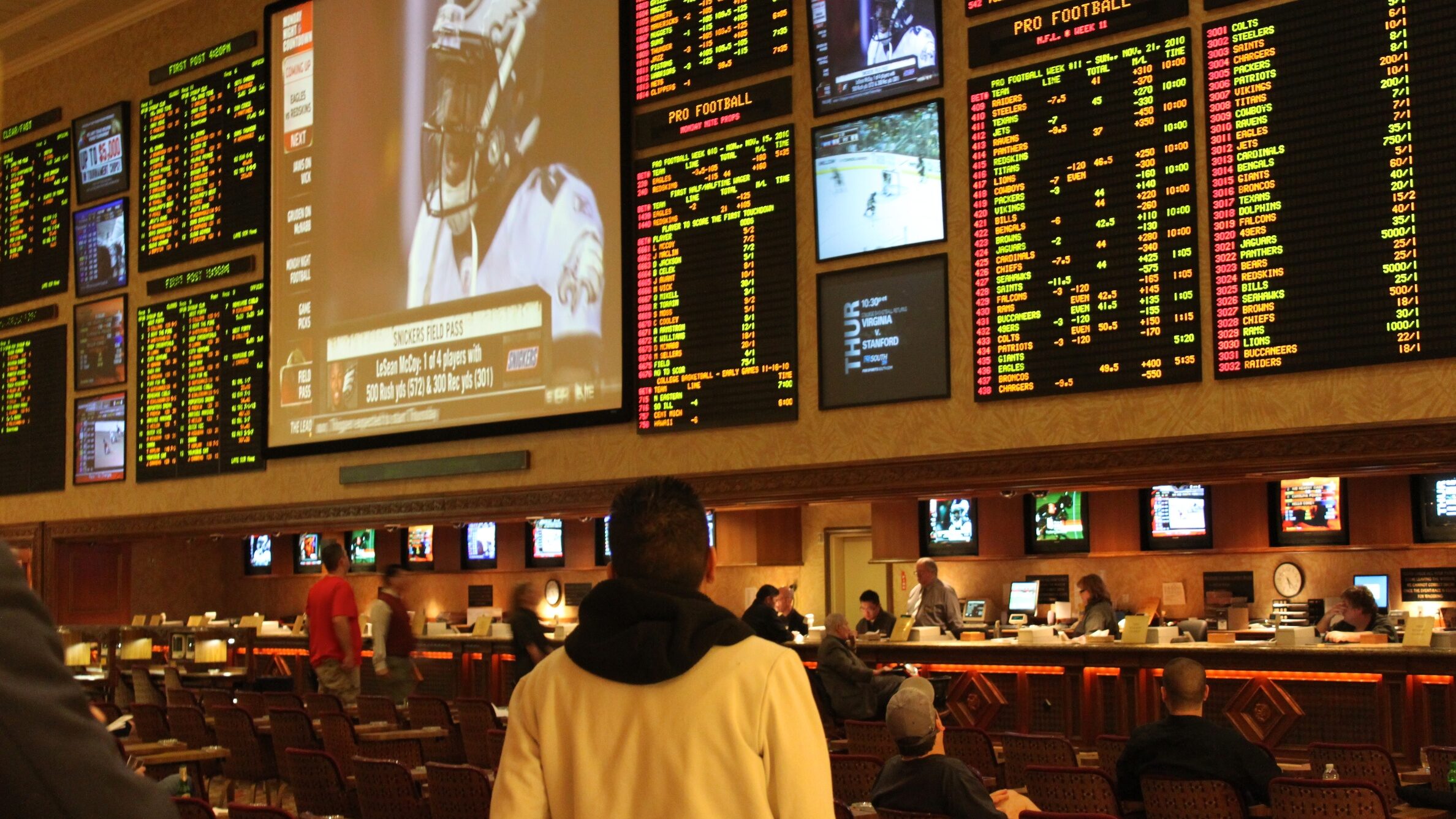 Las_Vegas_sportsbook-aspect-ratio-16-9