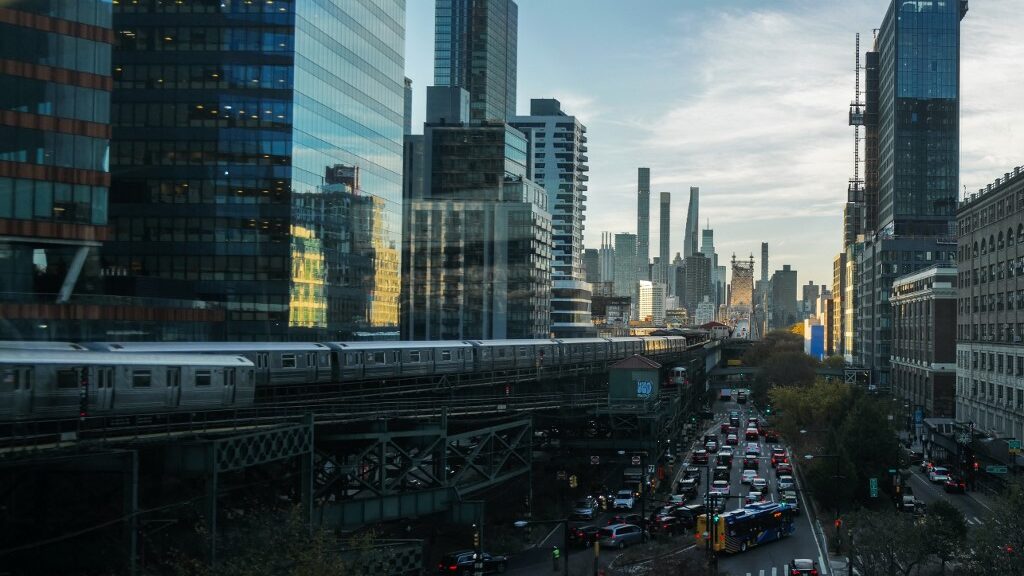 midtown-Manhattan-aspect-ratio-16-9