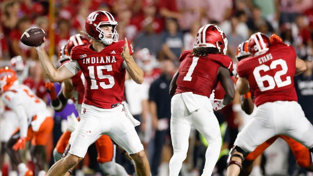 Fernando-Mendoza-Indiana-Hoosiers-aspect-ratio-16-9