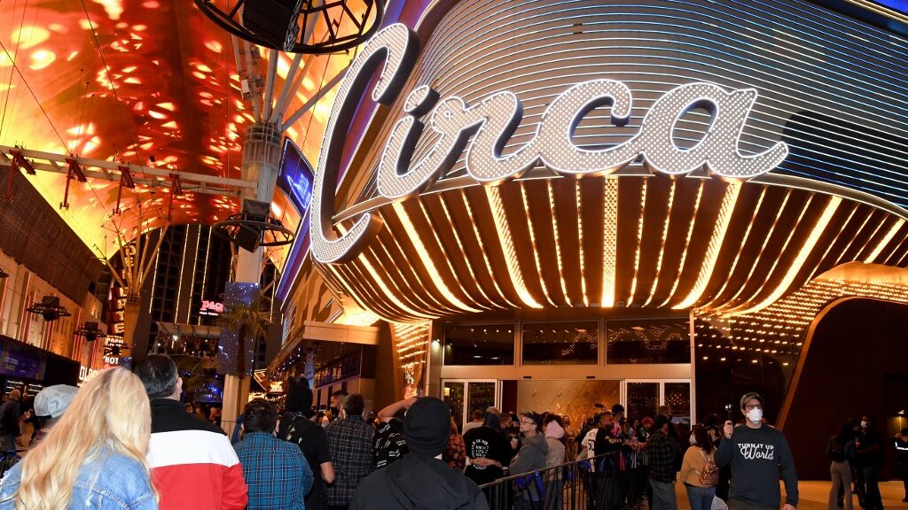 circa-resort-casino-las-vegas-nevada-aspect-ratio-16-9