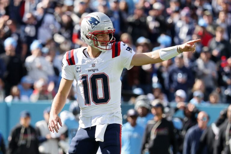 Drake Maye #10 of the New England Patriots reacts against the Tennessee Titans.