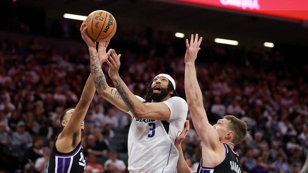 Anthony-Davis-Dallas-Mavericks-2-aspect-ratio-16-9