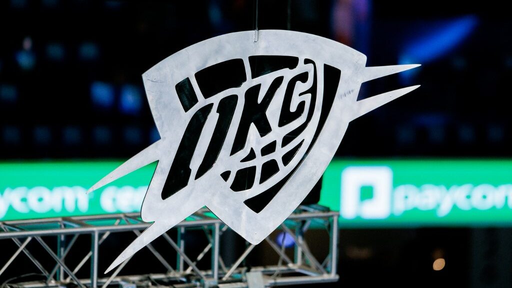 oklahoma-city-thunder-logo-at-paycom-center-aspect-ratio-16-9