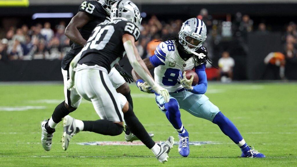 CeeDee-Lamb-88-of-the-Dallas-Cowboys-runs-the-ball-after-a-catch-aspect-ratio-16-9