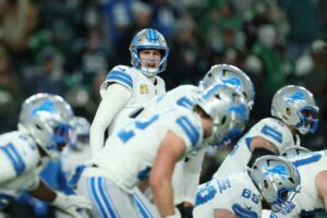 Jared Goff #16 of the Detroit Lions participates in warmups prior to a game against the Philadelphia Eagles.