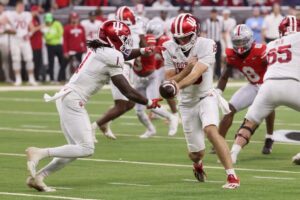 Fernando Mendoza #15 of the Indiana Hoosiers